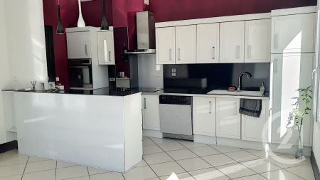 maison à louer - 5 pièces - 115.0 m2 - TROYES - 10 - CHAMPAGNE-ARDENNE - Century 21 Martinot Immobilier