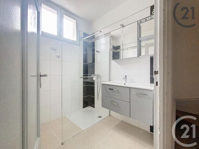 maison à louer - 5 pièces - 115.0 m2 - TROYES - 10 - CHAMPAGNE-ARDENNE - Century 21 Martinot Immobilier