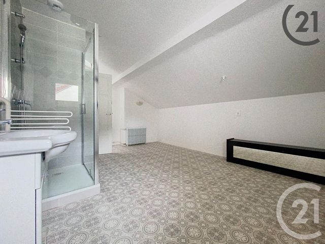 maison à louer - 5 pièces - 115.0 m2 - TROYES - 10 - CHAMPAGNE-ARDENNE - Century 21 Martinot Immobilier