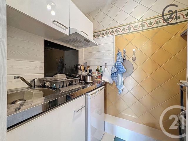 Appartement à vendre - 2 pièces - 30.0 m2 - STE SAVINE - 10 - CHAMPAGNE-ARDENNE - Century 21 Martinot Immobilier