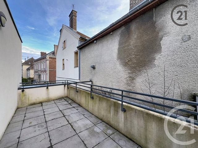 Appartement F3 à louer - 3 pièces - 56.5 m2 - TROYES - 10 - CHAMPAGNE-ARDENNE - Century 21 Martinot Immobilier