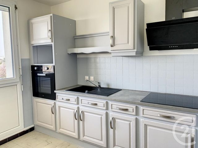 Appartement F3 à louer - 3 pièces - 60.0 m2 - TROYES - 10 - CHAMPAGNE-ARDENNE - Century 21 Martinot Immobilier