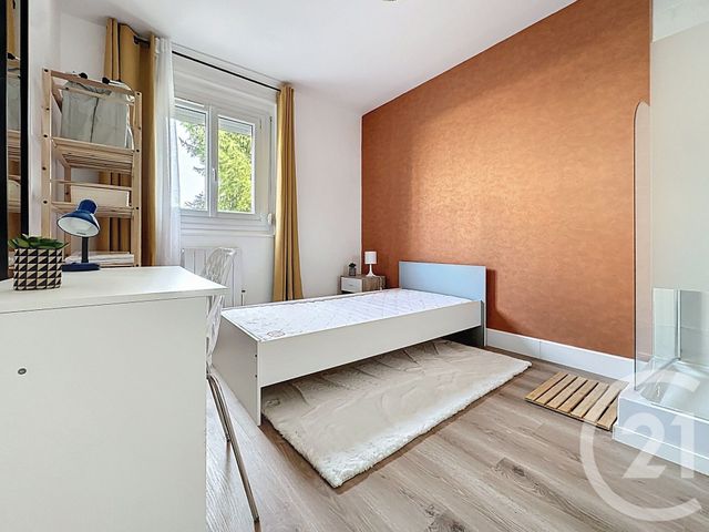 Appartement F4 à vendre - 5 pièces - 75.04 m2 - ST ANDRE LES VERGERS - 10 - CHAMPAGNE-ARDENNE - Century 21 Martinot Immobilier