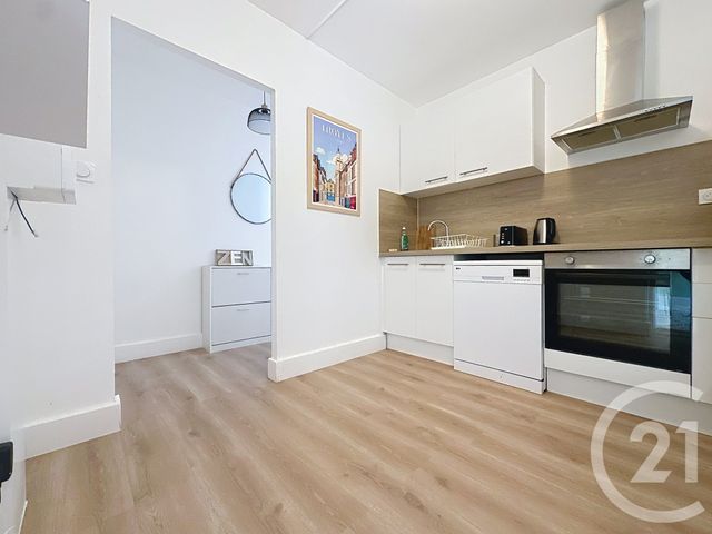 Appartement F4 à vendre - 5 pièces - 75.04 m2 - ST ANDRE LES VERGERS - 10 - CHAMPAGNE-ARDENNE - Century 21 Martinot Immobilier