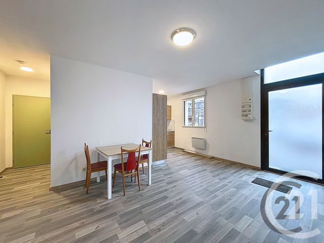 Appartement F3 à vendre - 3 pièces - 56.0 m2 - STE SAVINE - 10 - CHAMPAGNE-ARDENNE - Century 21 Martinot Immobilier