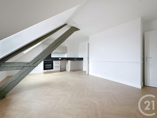 Appartement à louer - 2 pièces - 41.5 m2 - TROYES - 10 - CHAMPAGNE-ARDENNE - Century 21 Martinot Immobilier