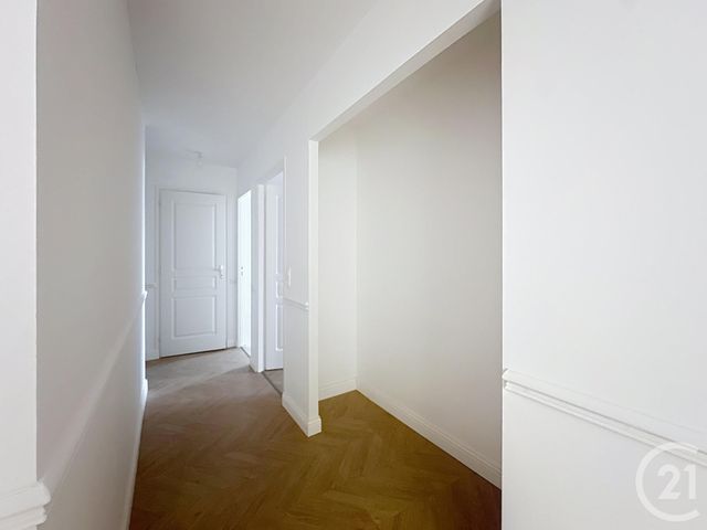 Appartement à louer - 2 pièces - 41.5 m2 - TROYES - 10 - CHAMPAGNE-ARDENNE - Century 21 Martinot Immobilier