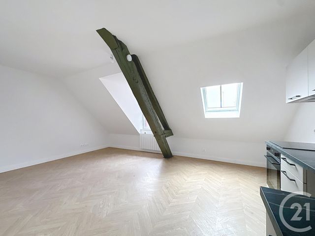 Appartement à louer - 2 pièces - 41.5 m2 - TROYES - 10 - CHAMPAGNE-ARDENNE - Century 21 Martinot Immobilier