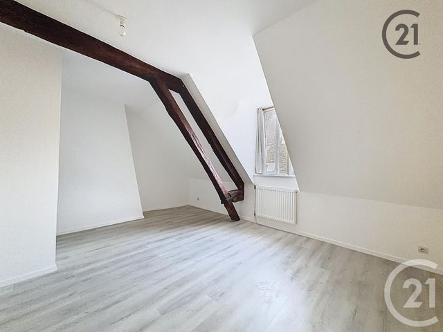 Appartement F3 à louer - 3 pièces - 60.0 m2 - TROYES - 10 - CHAMPAGNE-ARDENNE - Century 21 Martinot Immobilier