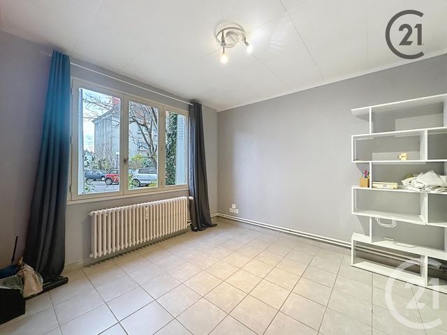 Appartement F2 à vendre - 2 pièces - 33.0 m2 - TROYES - 10 - CHAMPAGNE-ARDENNE - Century 21 Martinot Immobilier