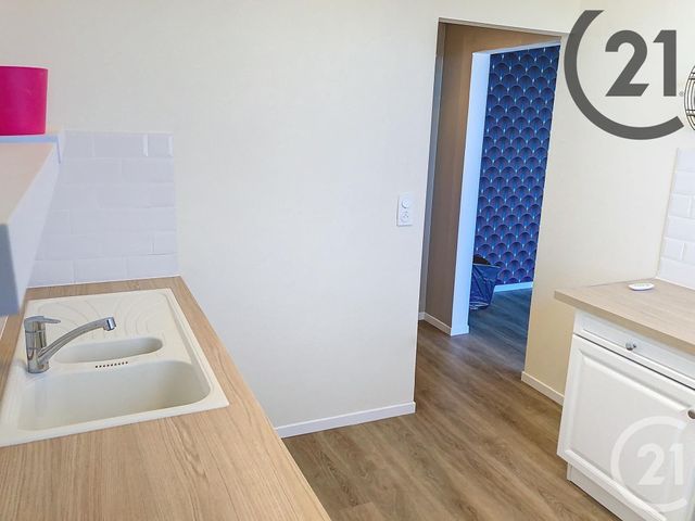 Appartement F2 à louer - 2 pièces - 45.38 m2 - TROYES - 10 - CHAMPAGNE-ARDENNE - Century 21 Martinot Immobilier