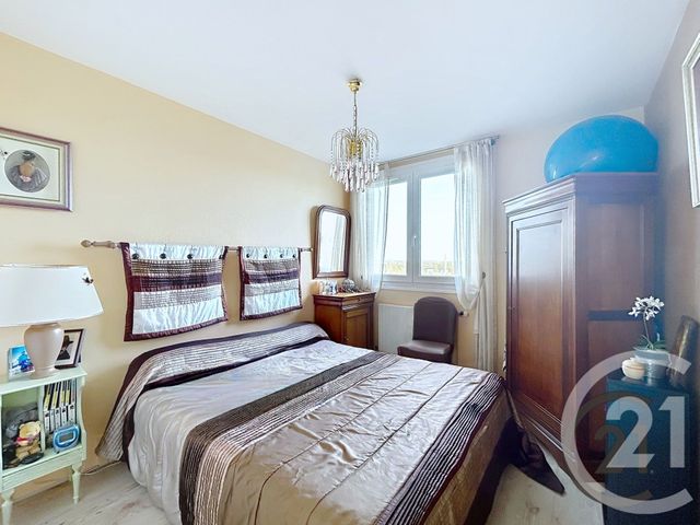 Appartement T3 à vendre - 3 pièces - 72.0 m2 - TROYES - 10 - CHAMPAGNE-ARDENNE - Century 21 Martinot Immobilier