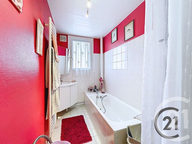 Appartement T3 à vendre - 3 pièces - 72.0 m2 - TROYES - 10 - CHAMPAGNE-ARDENNE - Century 21 Martinot Immobilier