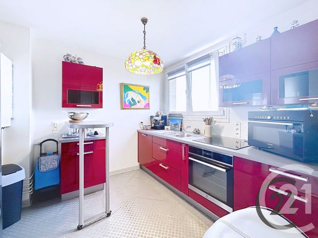 Appartement T3 à vendre - 3 pièces - 72.0 m2 - TROYES - 10 - CHAMPAGNE-ARDENNE - Century 21 Martinot Immobilier