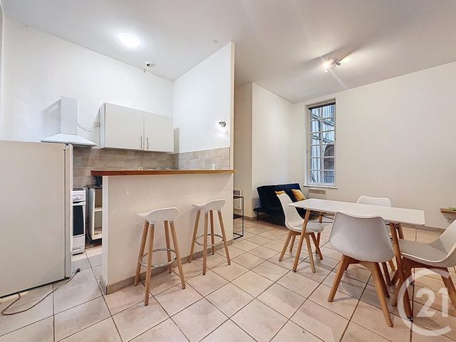 Appartement F2 à vendre - 2 pièces - 41.3 m2 - TROYES - 10 - CHAMPAGNE-ARDENNE - Century 21 Martinot Immobilier