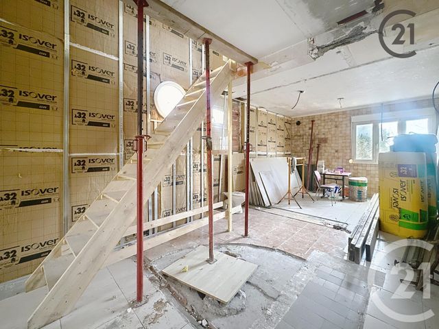 maison à vendre - 5 pièces - 88.0 m2 - ST JULIEN LES VILLAS - 10 - CHAMPAGNE-ARDENNE - Century 21 Martinot Immobilier