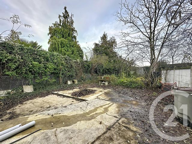 maison à vendre - 5 pièces - 88.0 m2 - ST JULIEN LES VILLAS - 10 - CHAMPAGNE-ARDENNE - Century 21 Martinot Immobilier