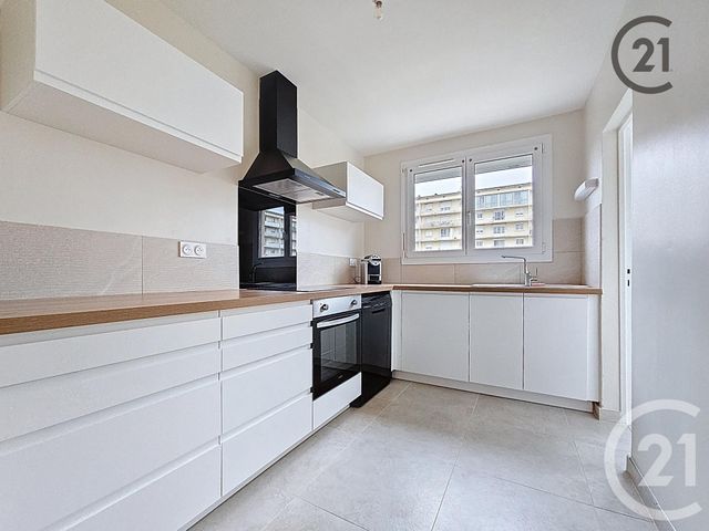 Appartement F3 à vendre - 3 pièces - 62.5 m2 - TROYES - 10 - CHAMPAGNE-ARDENNE - Century 21 Martinot Immobilier