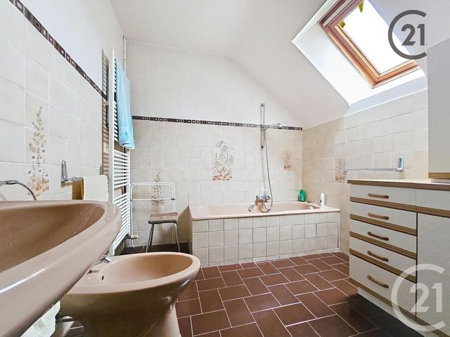 maison à vendre - 7 pièces - 221.0 m2 - VILLEMEREUIL - 10 - CHAMPAGNE-ARDENNE - Century 21 Martinot Immobilier