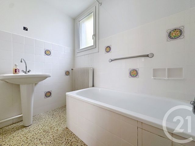 maison à louer - 4 pièces - 111.17 m2 - MONTREUIL SUR BARSE - 10 - CHAMPAGNE-ARDENNE - Century 21 Martinot Immobilier