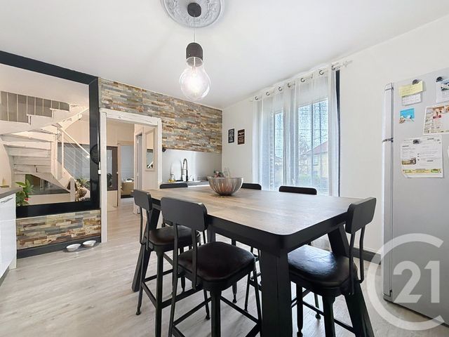 maison à vendre - 6 pièces - 107.0 m2 - STE SAVINE - 10 - CHAMPAGNE-ARDENNE - Century 21 Martinot Immobilier