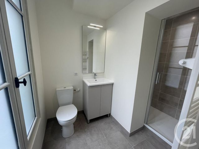 Appartement F1 à louer - 2 pièces - 24.0 m2 - TROYES - 10 - CHAMPAGNE-ARDENNE - Century 21 Martinot Immobilier