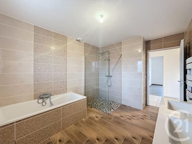 maison à vendre - 6 pièces - 135.0 m2 - ST ANDRE LES VERGERS - 10 - CHAMPAGNE-ARDENNE - Century 21 Martinot Immobilier