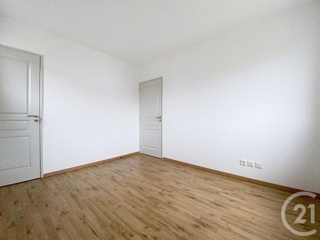 Appartement F3 à louer - 3 pièces - 53.81 m2 - ST ANDRE LES VERGERS - 10 - CHAMPAGNE-ARDENNE - Century 21 Martinot Immobilier