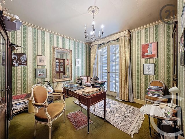 maison à vendre - 8 pièces - 217.0 m2 - ST ANDRE LES VERGERS - 10 - CHAMPAGNE-ARDENNE - Century 21 Martinot Immobilier