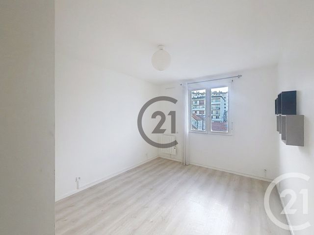 Appartement T3 à louer - 3 pièces - 78.35 m2 - TROYES - 10 - CHAMPAGNE-ARDENNE - Century 21 Martinot Immobilier