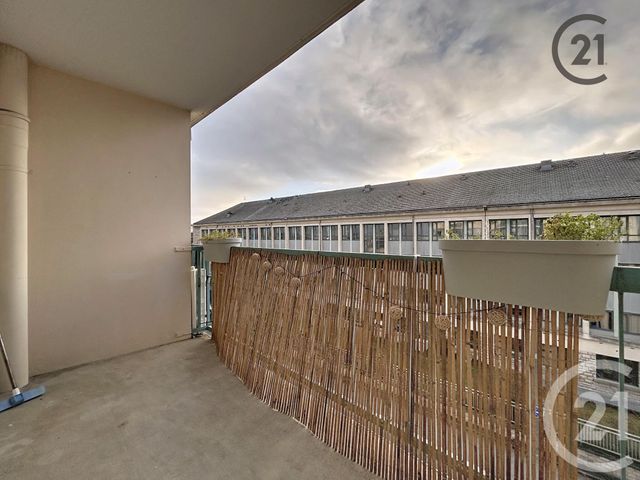 Appartement F3 à vendre - 3 pièces - 66.0 m2 - TROYES - 10 - CHAMPAGNE-ARDENNE - Century 21 Martinot Immobilier