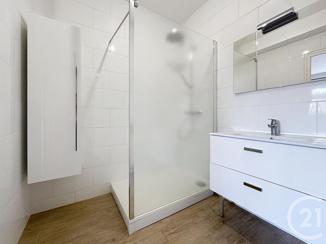 Appartement F4 à louer - 4 pièces - 101.52 m2 - TROYES - 10 - CHAMPAGNE-ARDENNE - Century 21 Martinot Immobilier