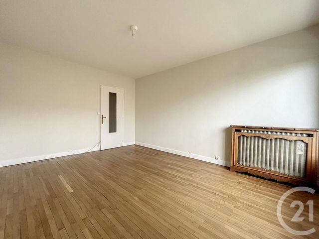 Appartement T3 à louer - 3 pièces - 66.97 m2 - TROYES - 10 - CHAMPAGNE-ARDENNE - Century 21 Martinot Immobilier