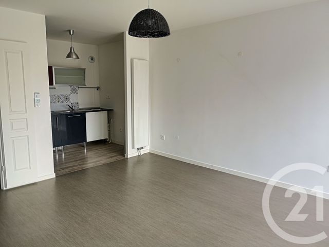 Appartement F4 à louer - 4 pièces - 76.8 m2 - TROYES - 10 - CHAMPAGNE-ARDENNE - Century 21 Martinot Immobilier