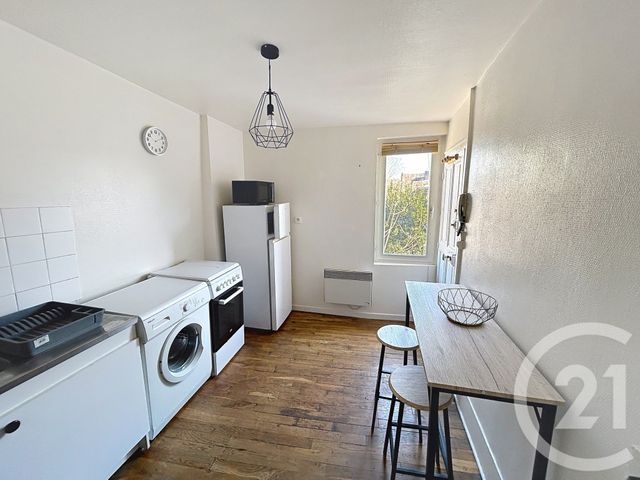 Appartement F1 à louer - 1 pièce - 33.0 m2 - TROYES - 10 - CHAMPAGNE-ARDENNE - Century 21 Martinot Immobilier