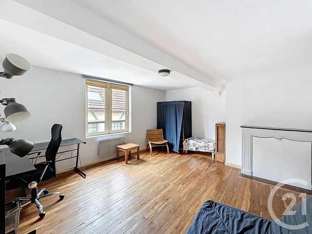 Appartement F1 à louer - 1 pièce - 33.0 m2 - TROYES - 10 - CHAMPAGNE-ARDENNE - Century 21 Martinot Immobilier