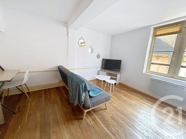 Appartement F1 à louer - 1 pièce - 33.0 m2 - TROYES - 10 - CHAMPAGNE-ARDENNE - Century 21 Martinot Immobilier