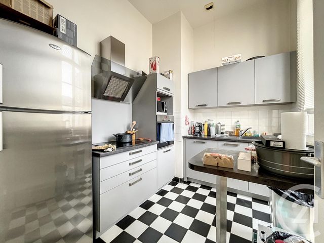 Appartement T3 à louer - 3 pièces - 74.0 m2 - TROYES - 10 - CHAMPAGNE-ARDENNE - Century 21 Martinot Immobilier