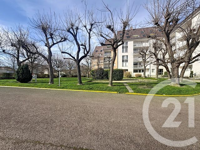 Appartement F3 à vendre - 3 pièces - 68.0 m2 - TROYES - 10 - CHAMPAGNE-ARDENNE - Century 21 Martinot Immobilier