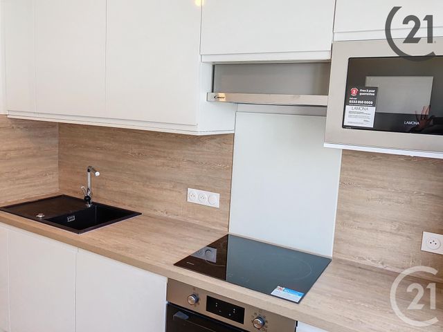 Appartement F5 à louer - 5 pièces - 82.12 m2 - TROYES - 10 - CHAMPAGNE-ARDENNE - Century 21 Martinot Immobilier