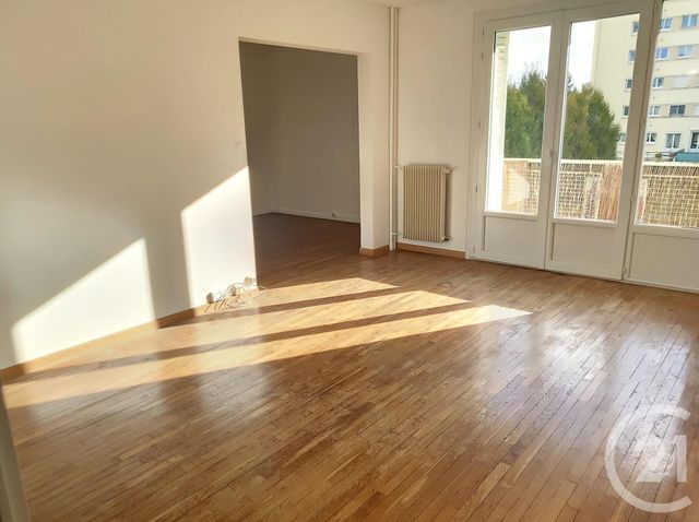 Appartement T4 à louer - 4 pièces - 73.0 m2 - ST ANDRE LES VERGERS - 10 - CHAMPAGNE-ARDENNE - Century 21 Martinot Immobilier