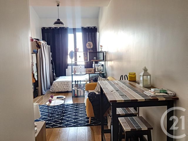 Appartement F1 à louer - 1 pièce - 32.7 m2 - TROYES - 10 - CHAMPAGNE-ARDENNE - Century 21 Martinot Immobilier