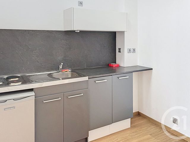 Appartement F1 à louer - 1 pièce - 32.7 m2 - TROYES - 10 - CHAMPAGNE-ARDENNE - Century 21 Martinot Immobilier