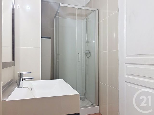 Appartement F1 à louer - 1 pièce - 32.7 m2 - TROYES - 10 - CHAMPAGNE-ARDENNE - Century 21 Martinot Immobilier