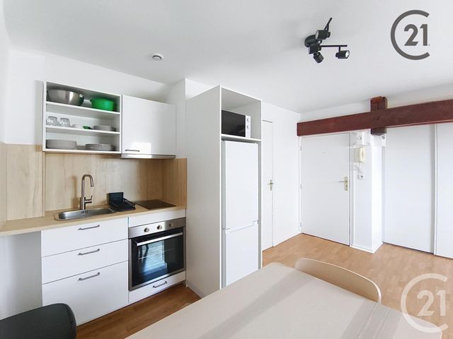 Appartement Studio à louer - 1 pièce - 25.0 m2 - TROYES - 10 - CHAMPAGNE-ARDENNE - Century 21 Martinot Immobilier