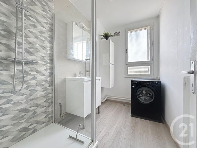 Appartement F4 à vendre - 4 pièces - 75.0 m2 - ST ANDRE LES VERGERS - 10 - CHAMPAGNE-ARDENNE - Century 21 Martinot Immobilier