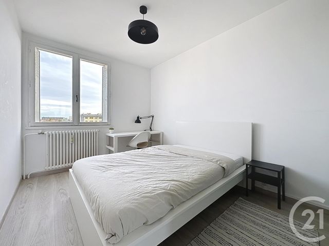 Appartement F4 à vendre - 4 pièces - 75.0 m2 - ST ANDRE LES VERGERS - 10 - CHAMPAGNE-ARDENNE - Century 21 Martinot Immobilier