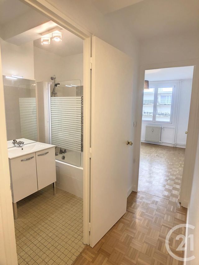 Appartement F3 à louer - 3 pièces - 61.0 m2 - TROYES - 10 - CHAMPAGNE-ARDENNE - Century 21 Martinot Immobilier