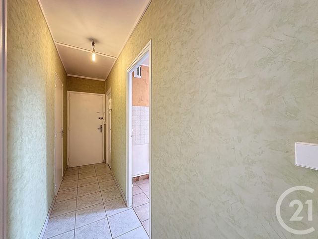 Appartement F2 à louer - 2 pièces - 45.07 m2 - TROYES - 10 - CHAMPAGNE-ARDENNE - Century 21 Martinot Immobilier