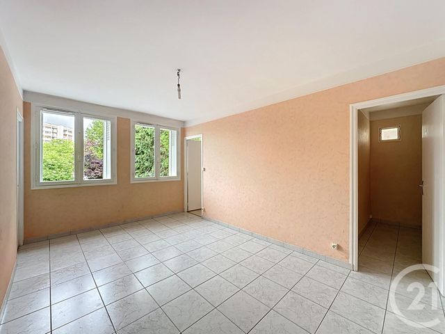 Appartement F2 à louer - 2 pièces - 45.07 m2 - TROYES - 10 - CHAMPAGNE-ARDENNE - Century 21 Martinot Immobilier